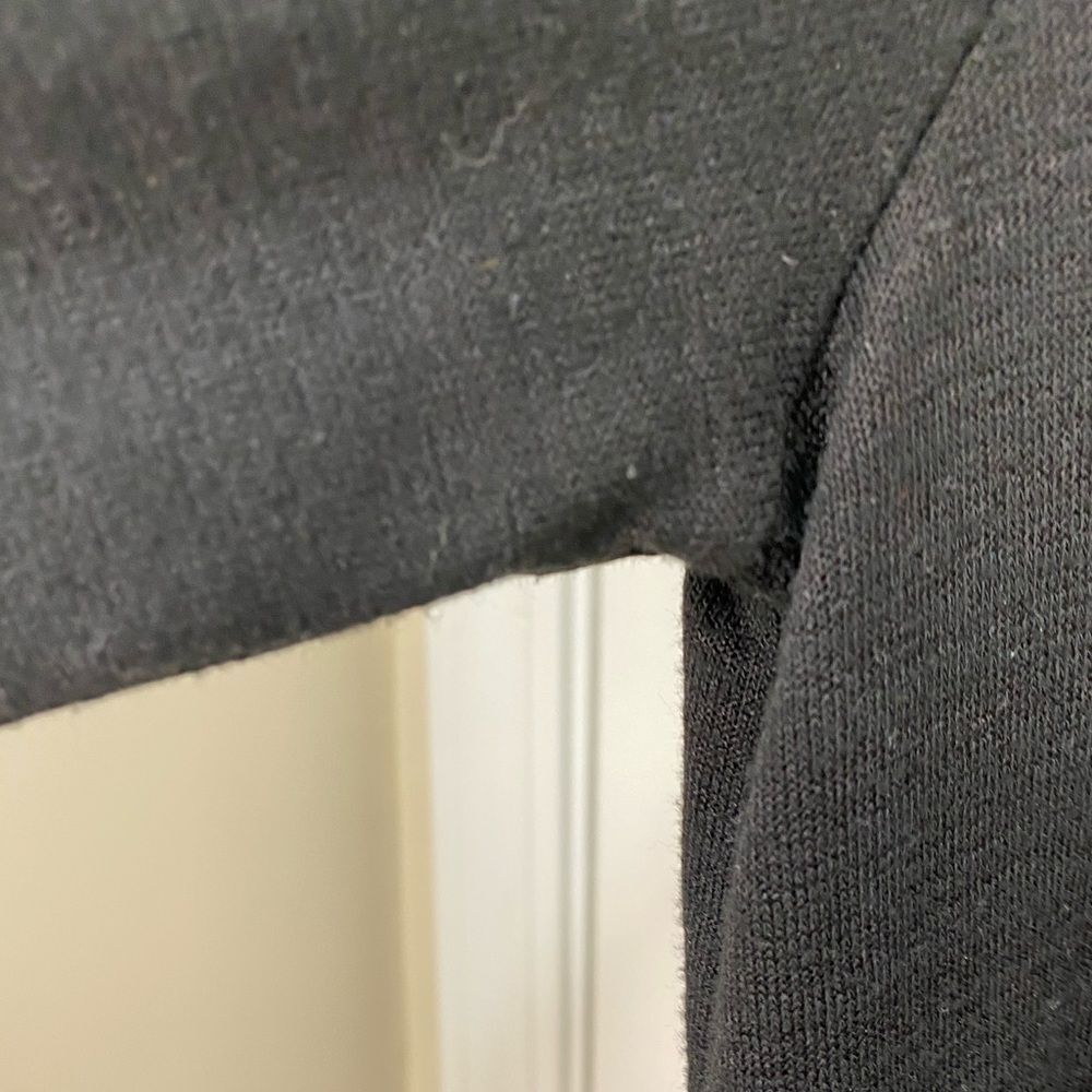 41 Hawthorn long sleeve black v neck top, size large - Picture 13 of 16